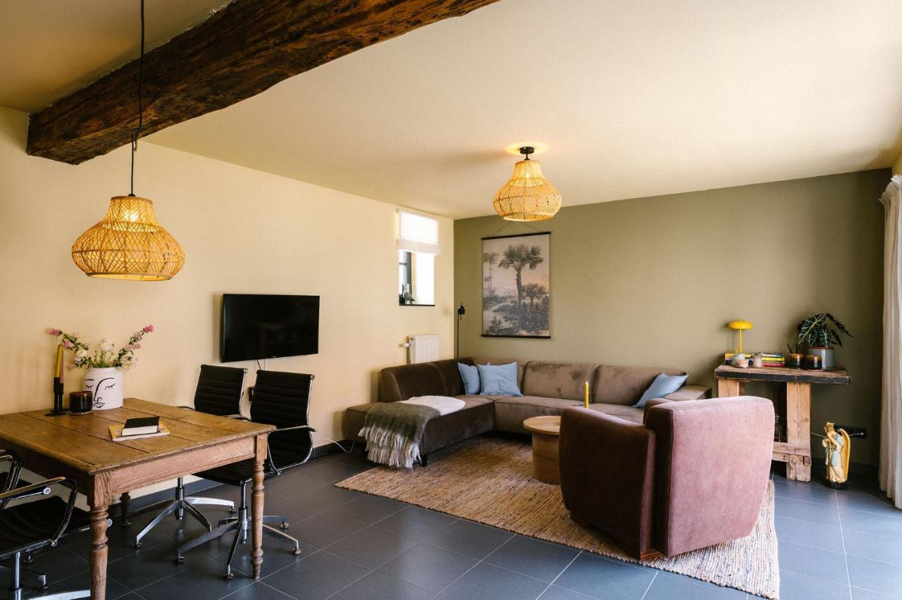 Hoeve De Reetjens - La Porcherie Bilzen Exteriör bild